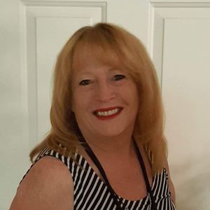 Meet your Posher, Nonie